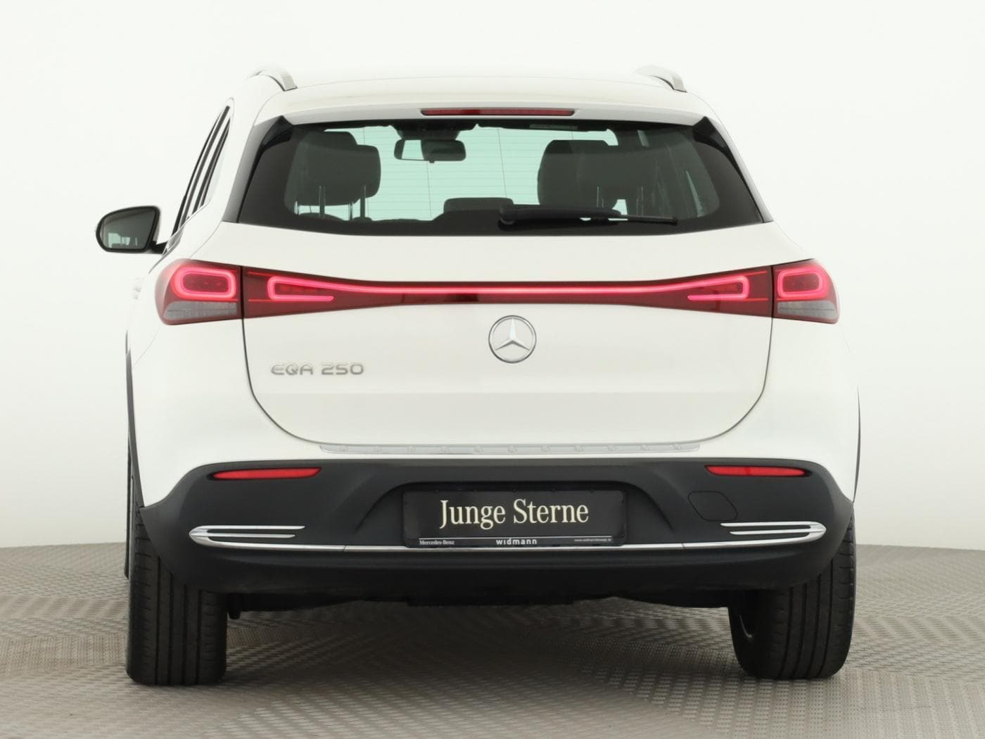 Mercedes-Benz EQA 250 Bild 4