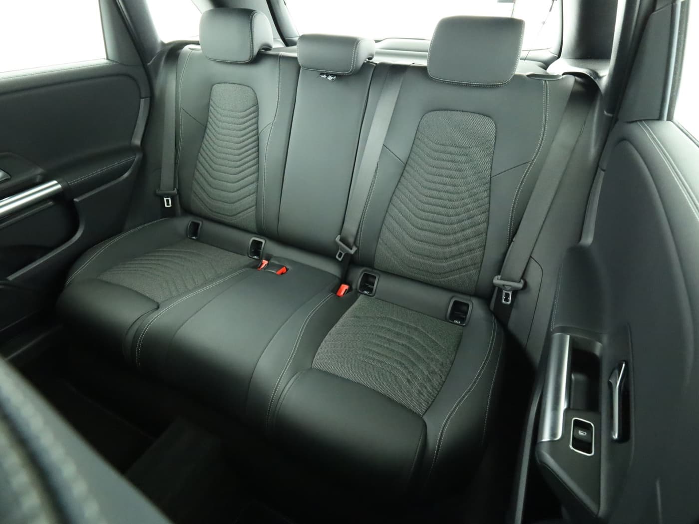 Mercedes-Benz B 180 Bild 18