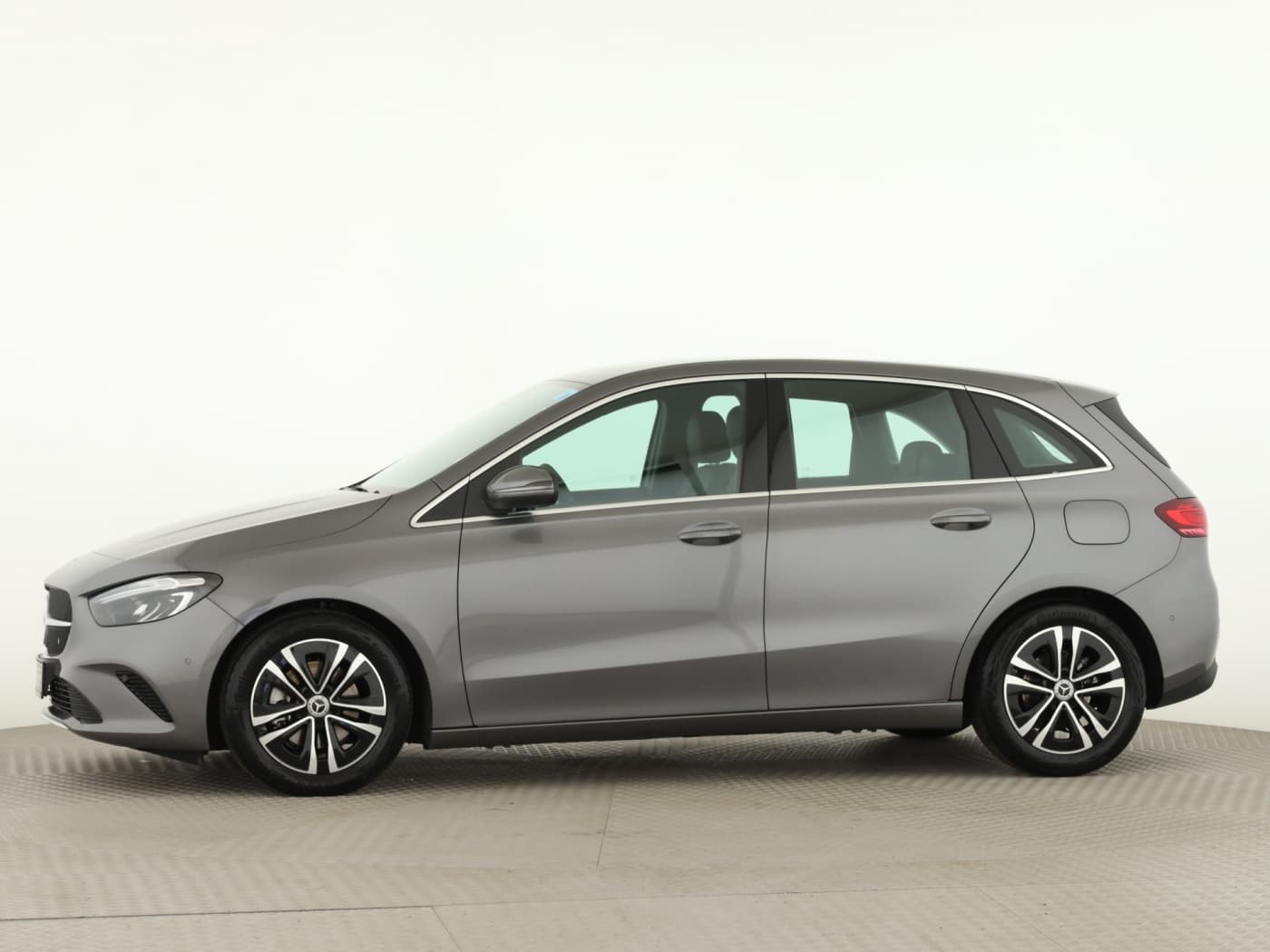 Mercedes-Benz B 180 Bild 7