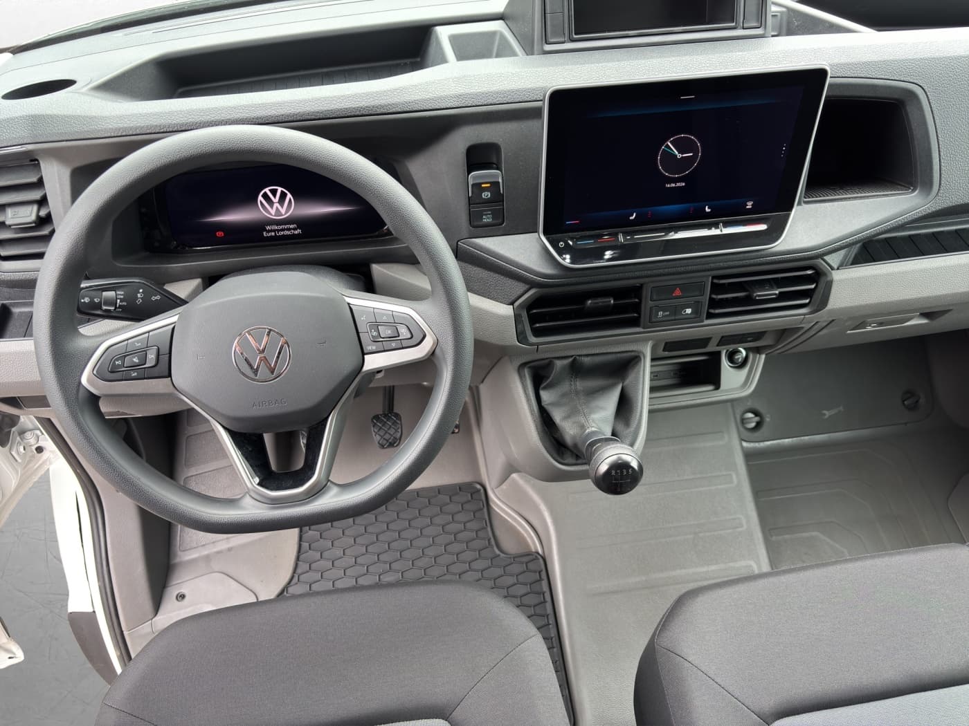 Volkswagen Crafter 35 2,0 TDI 130 KW Kasten LR/HD Bild 9