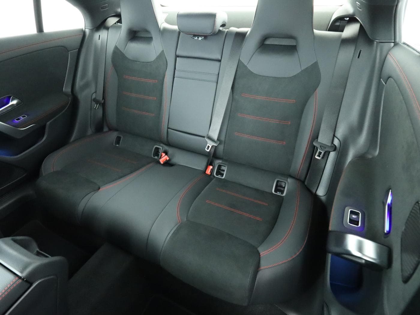Mercedes-Benz CLA 180 Coup Bild 18