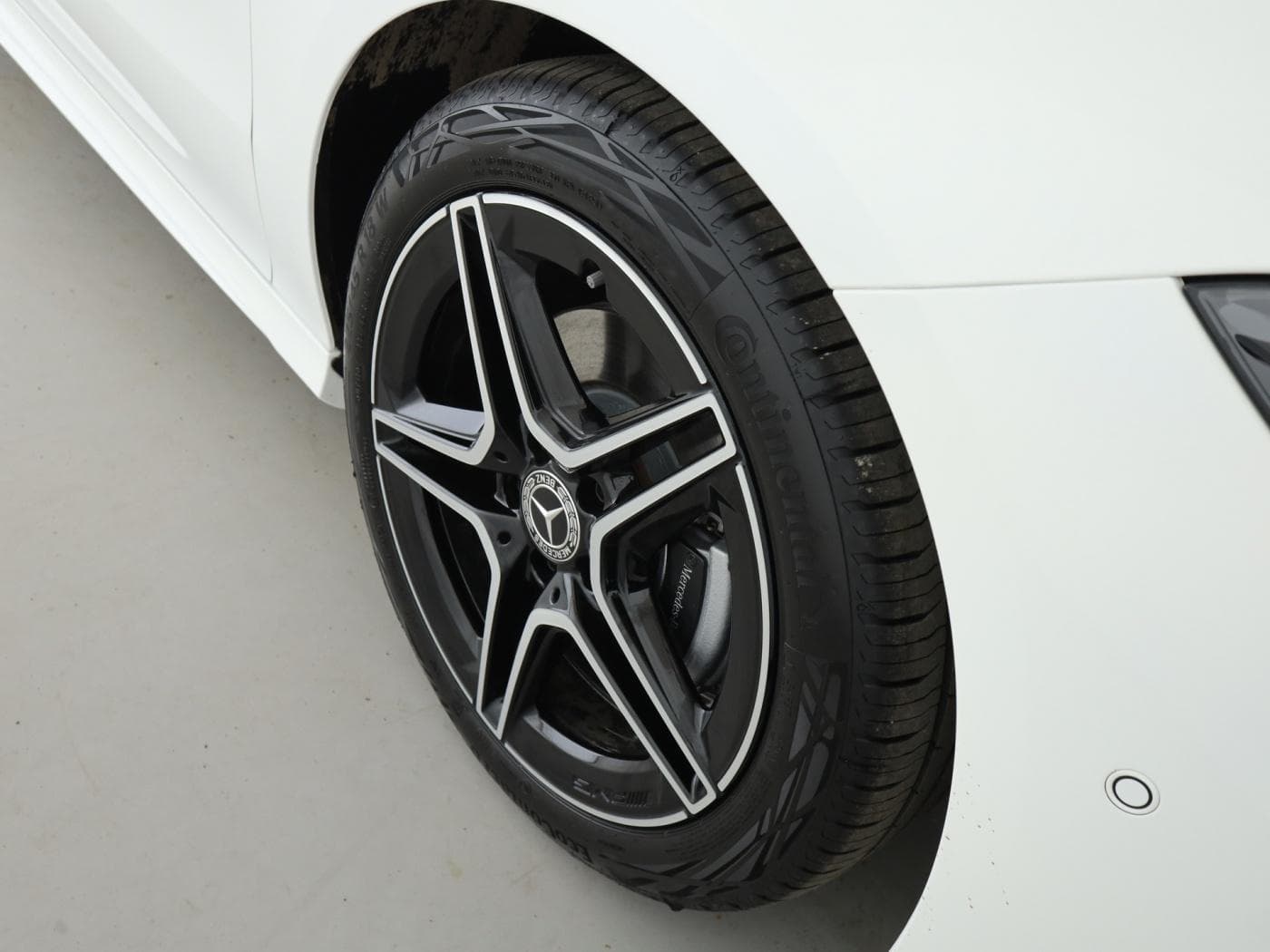 Mercedes-Benz CLA 180 Coup Bild 21