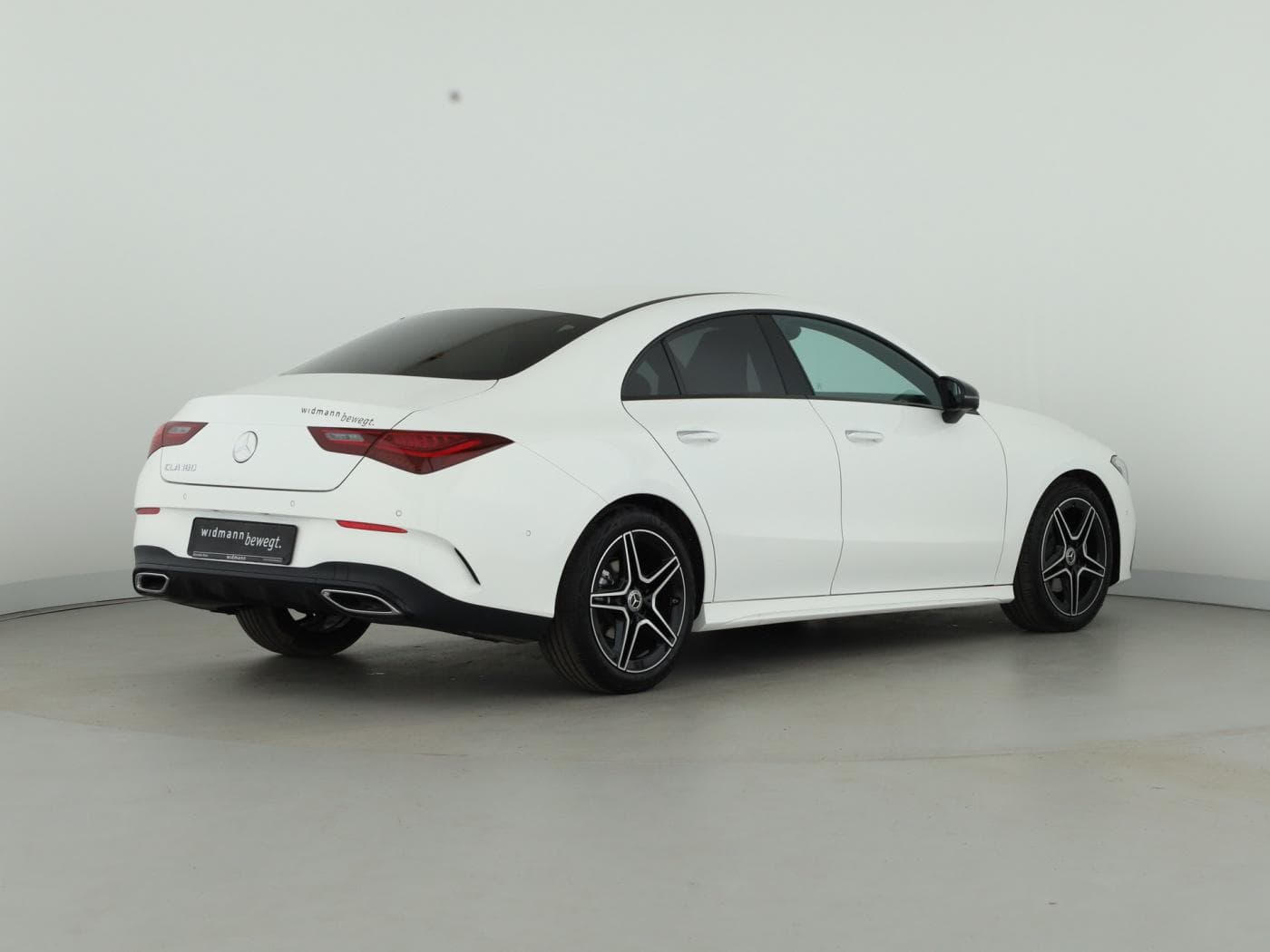 Mercedes-Benz CLA 180 Coup Bild 6