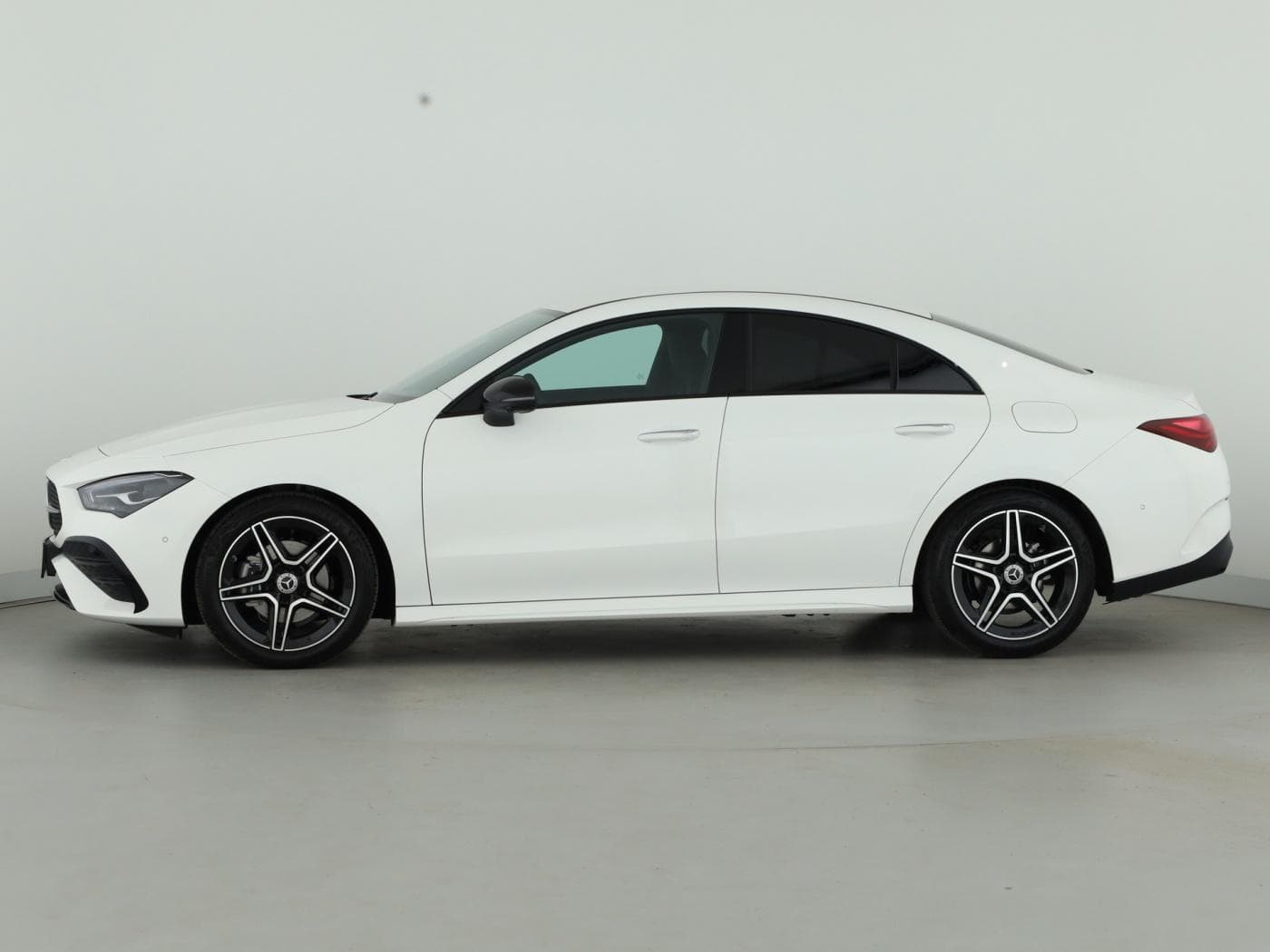 Mercedes-Benz CLA 180 Coup Bild 7