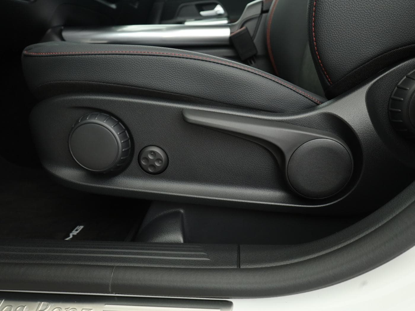 Mercedes-Benz B 200 Bild 28