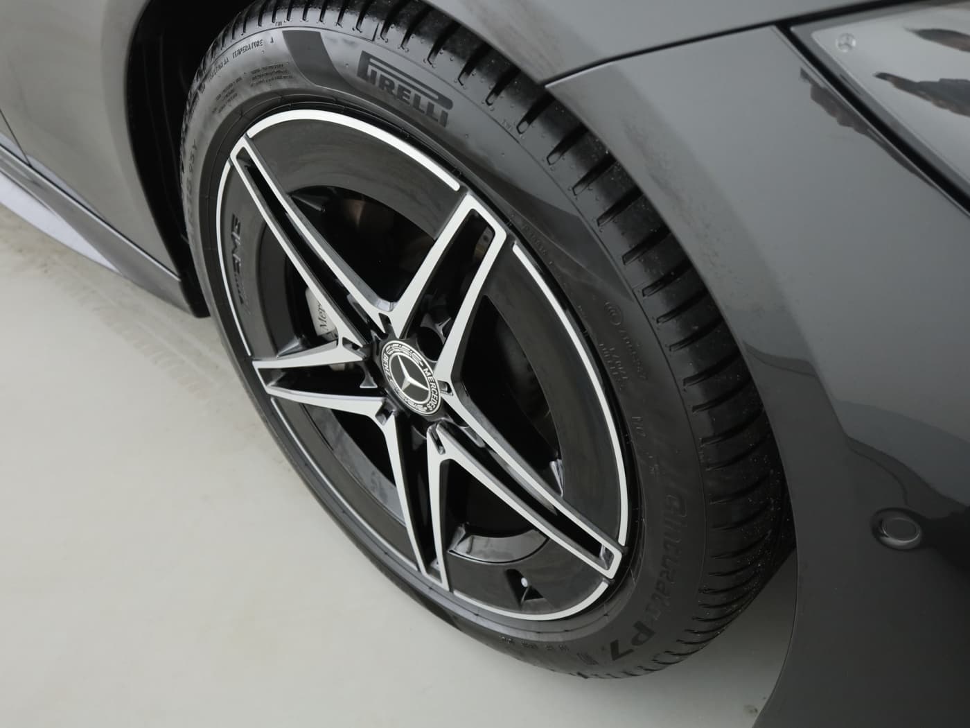 Mercedes-Benz C 300 d T Bild 21