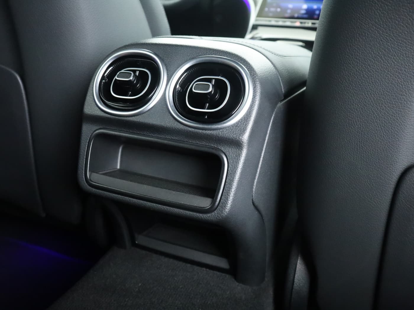 Mercedes-Benz C 300 d T Bild 23