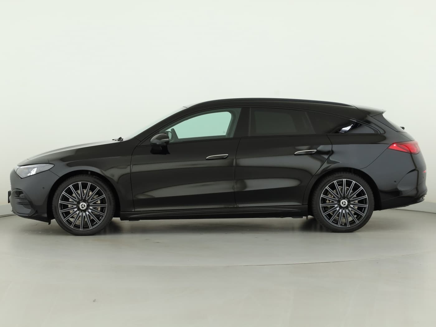 Mercedes-Benz CLA 250+ Shooting Brake mit EQ Technologie Bild 7