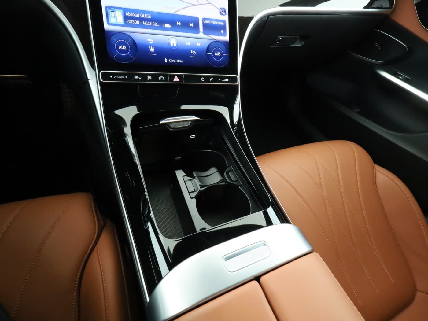 Mercedes-Benz C 300 e Bild 15