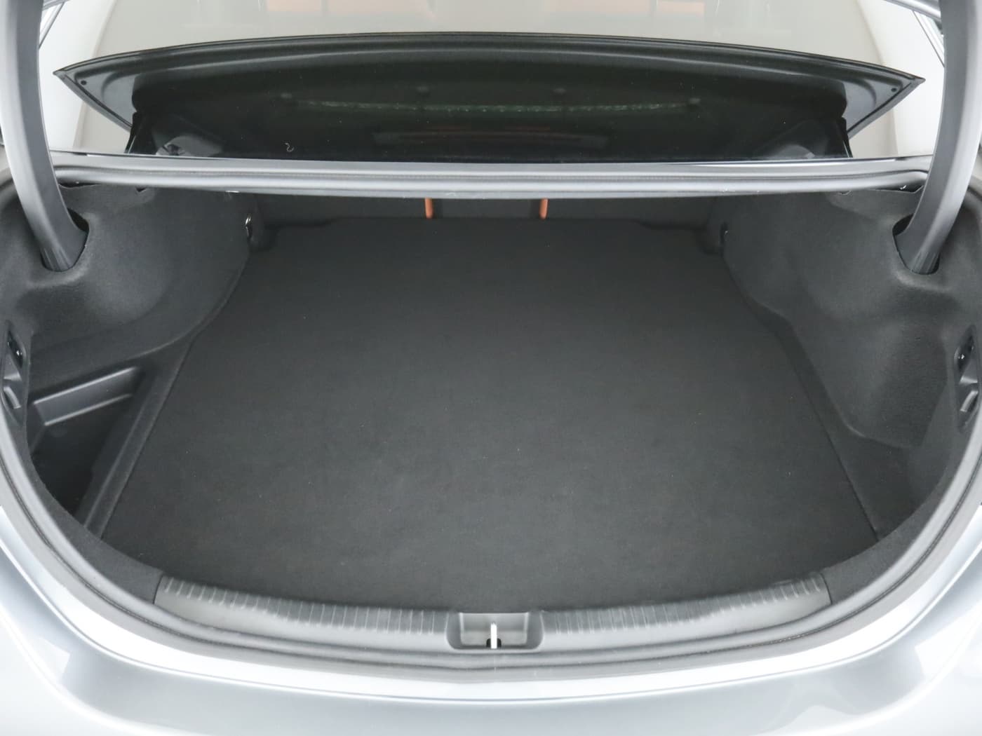 Mercedes-Benz C 300 e Bild 22