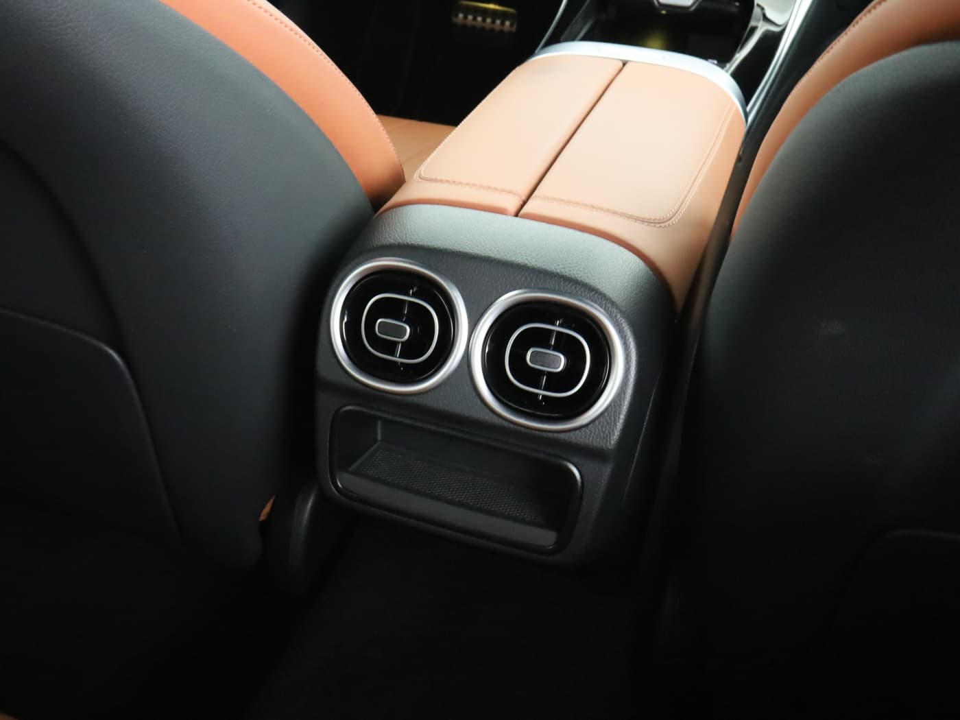 Mercedes-Benz C 300 e Bild 23