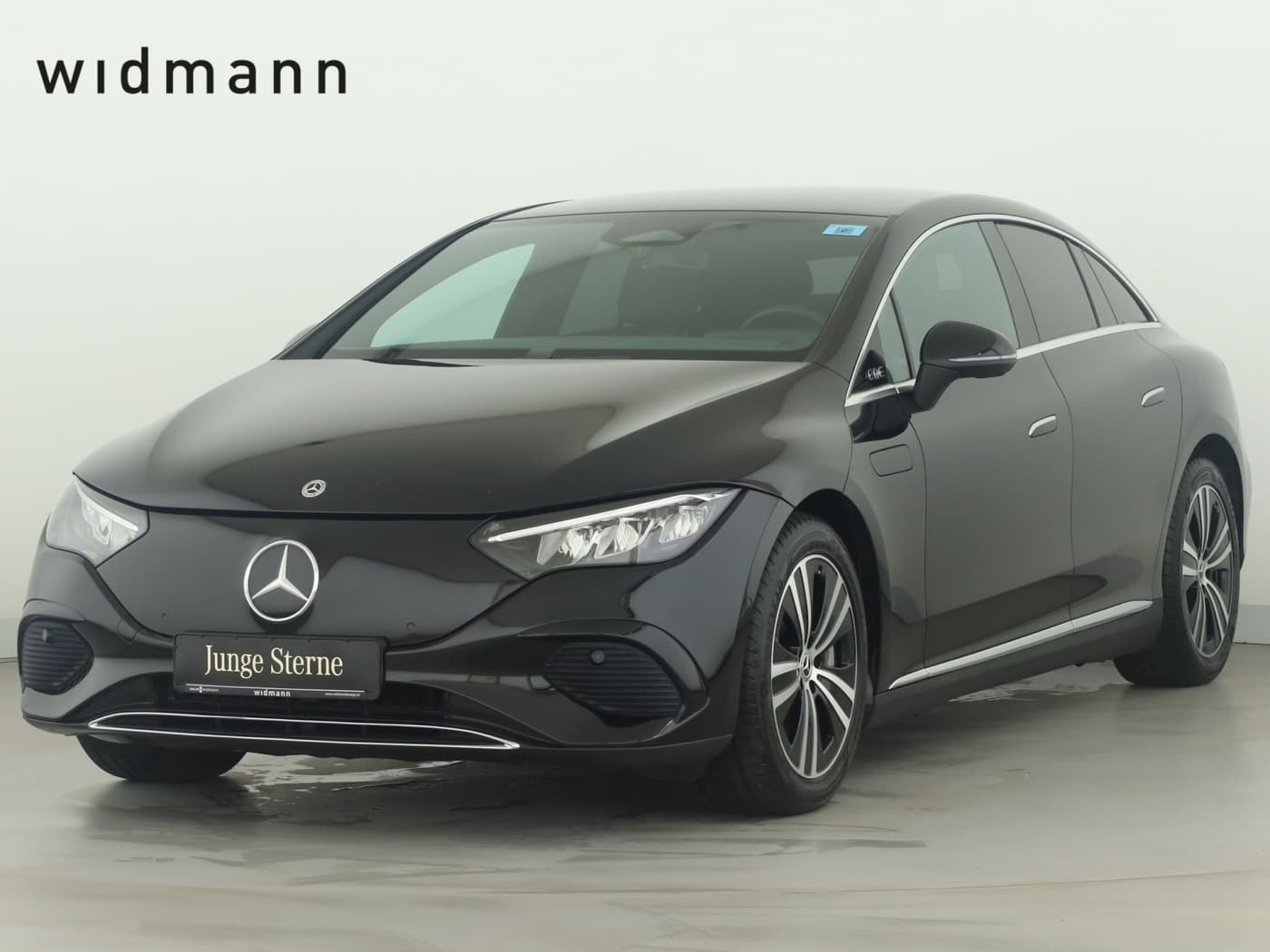 Mercedes-Benz EQE 300