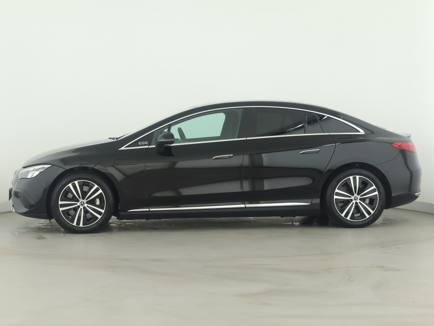Mercedes-Benz EQE 300 Bild 7