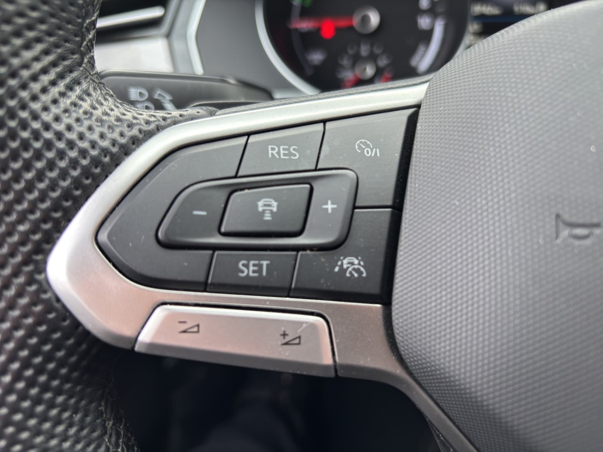 Volkswagen Passat GTE Variant 1.4 electric/TSI eHybrid 160kW 6-Gang DSG 4 Türen Bild 21