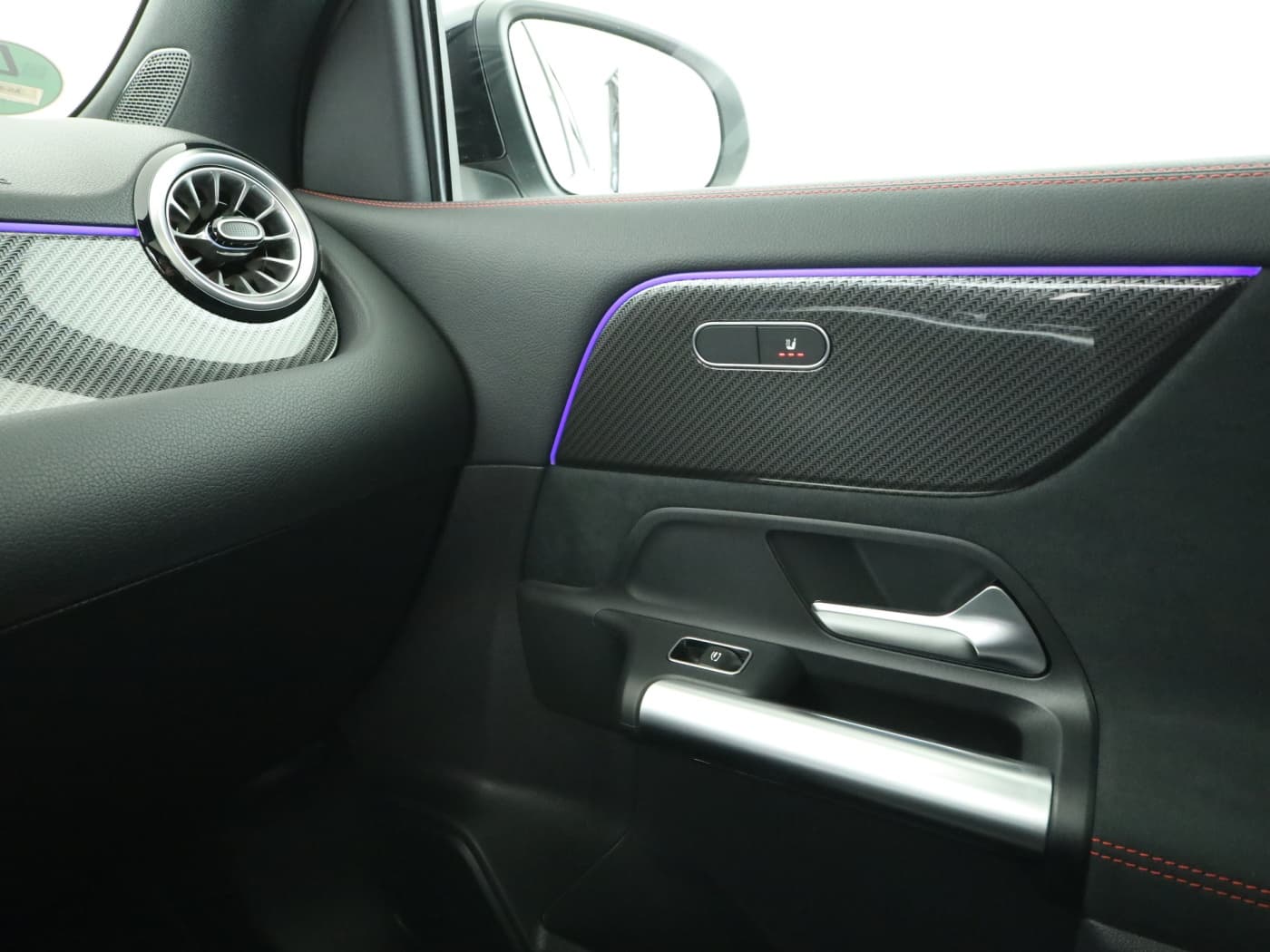 Mercedes-Benz GLA 200 Bild 16