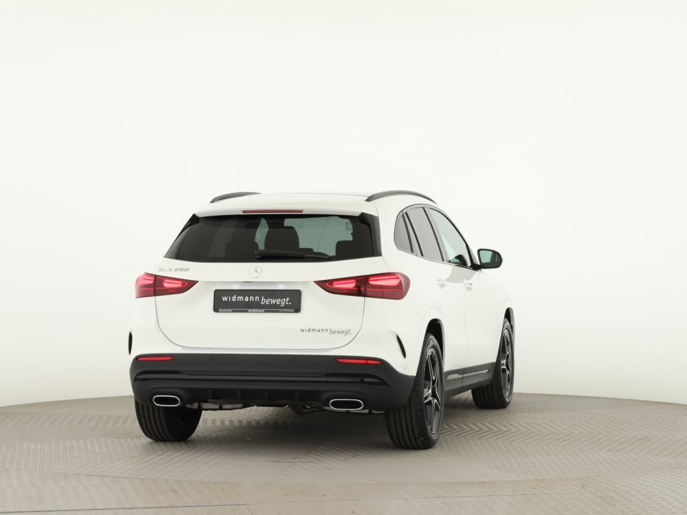 Mercedes-Benz GLA 200 Bild 2