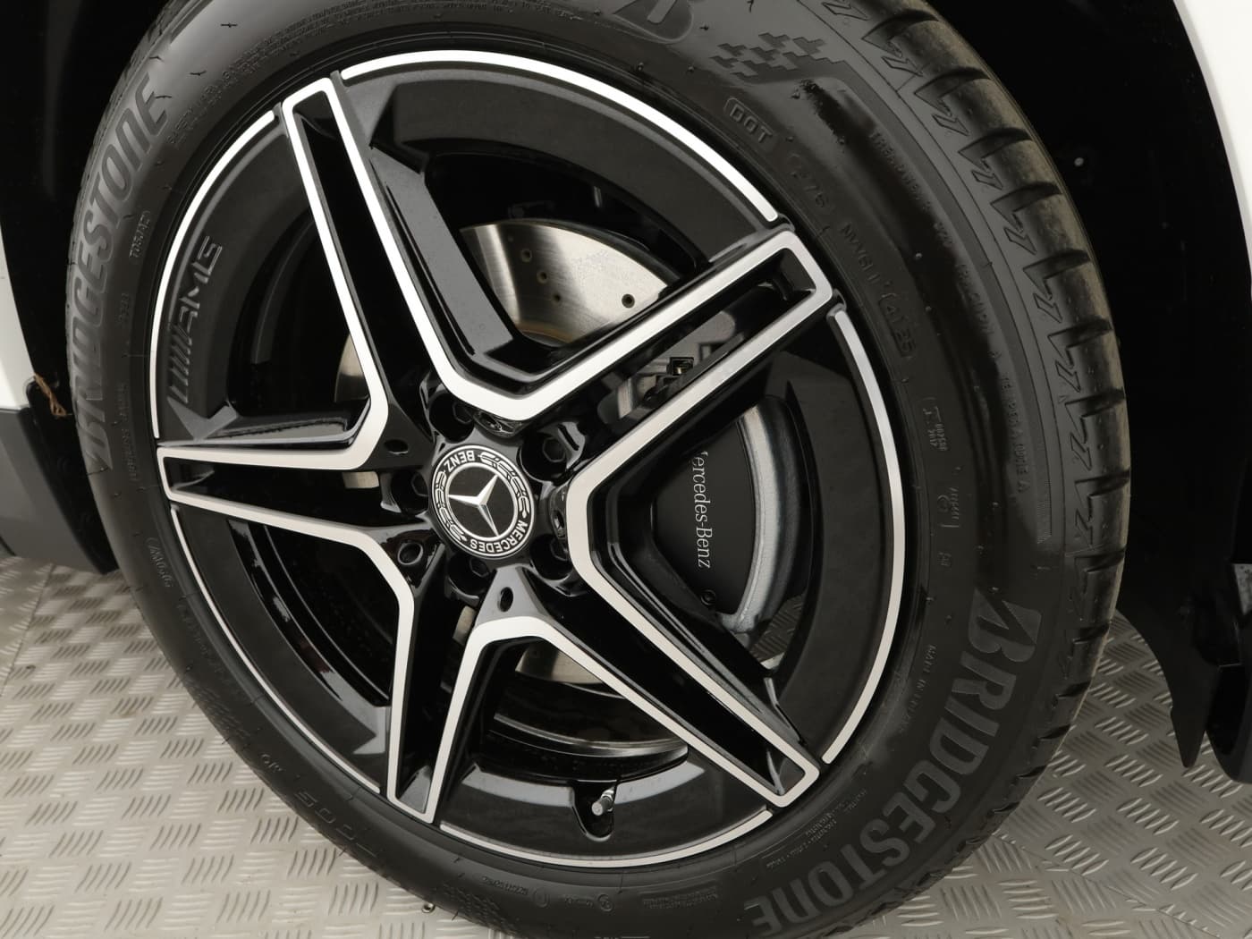 Mercedes-Benz GLA 200 Bild 22