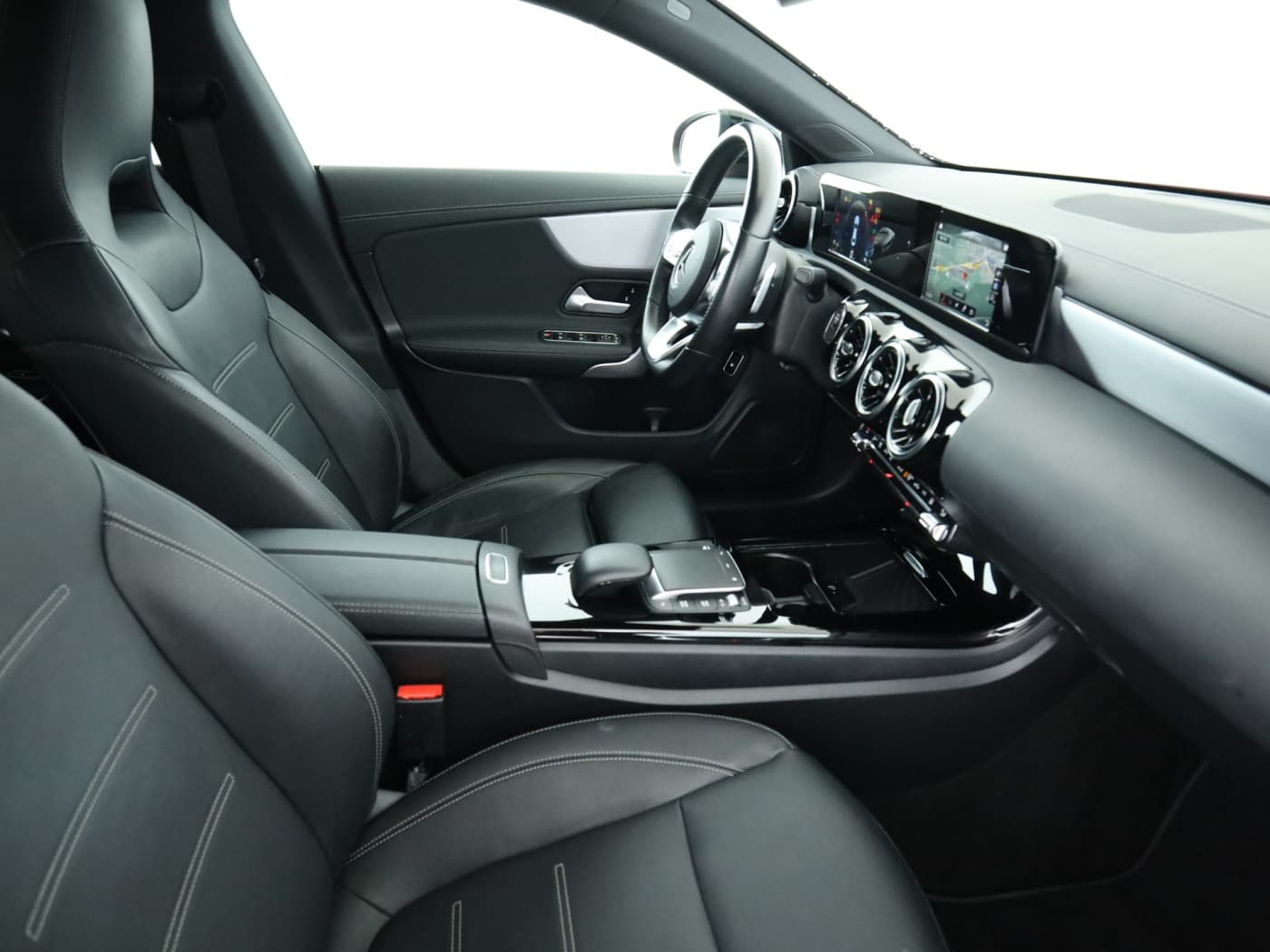 Mercedes-Benz CLA 250 e Bild 17