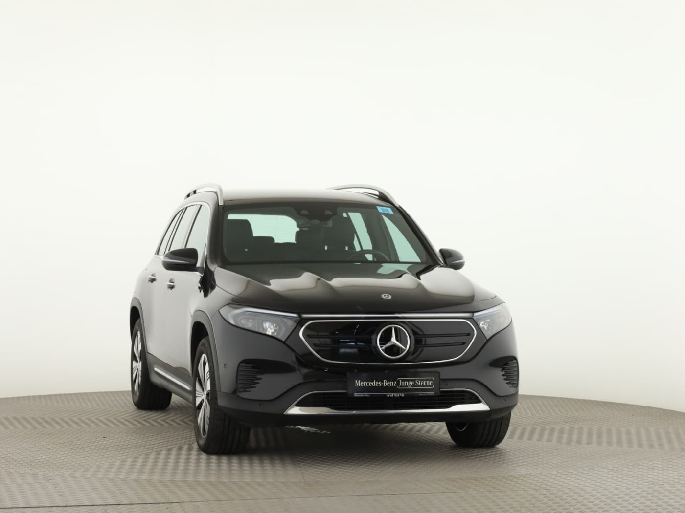 Mercedes-Benz EQB 300 4M Bild 3