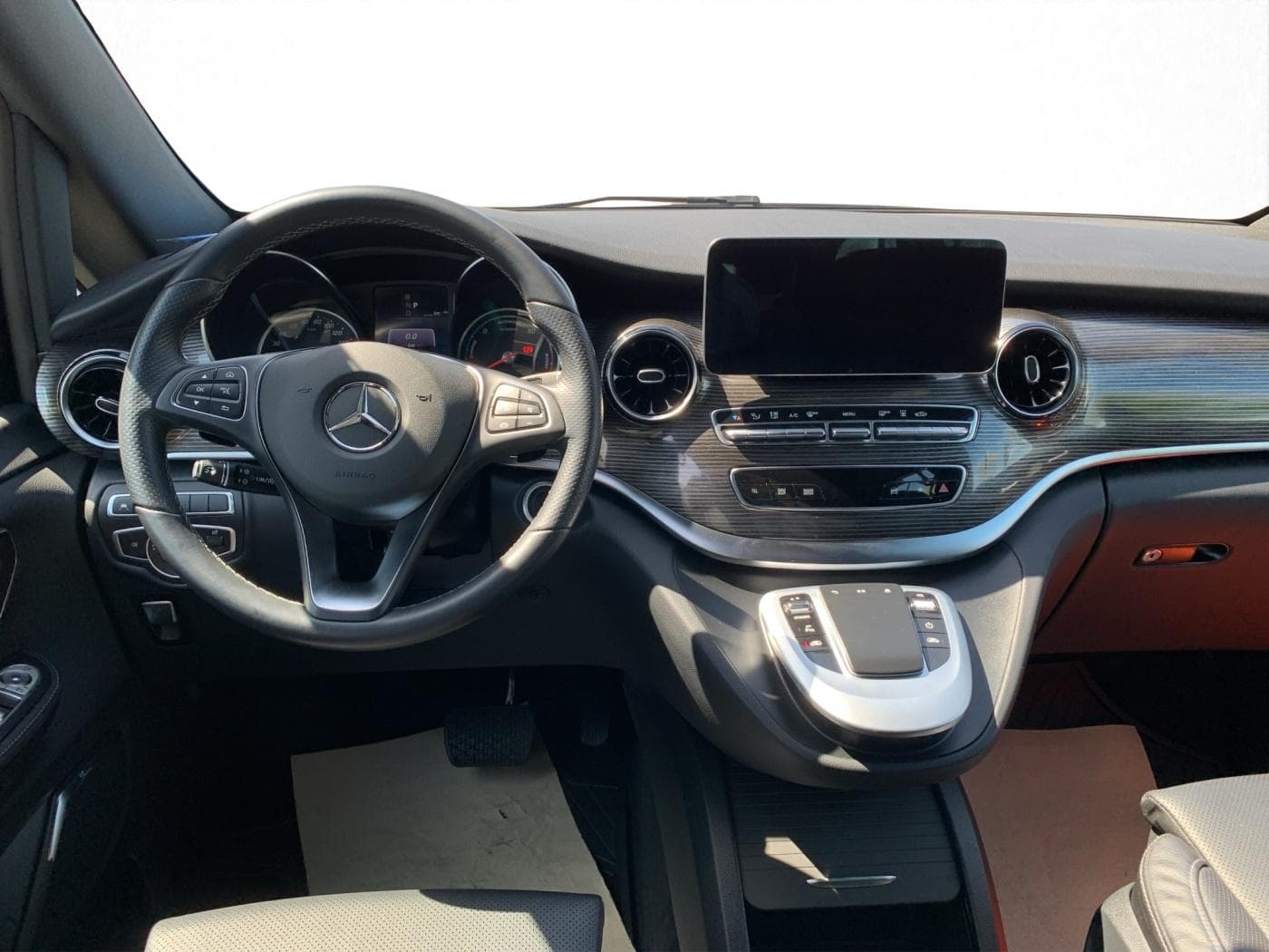 Mercedes-Benz EQV 300 AVANTGARDE Bild 9