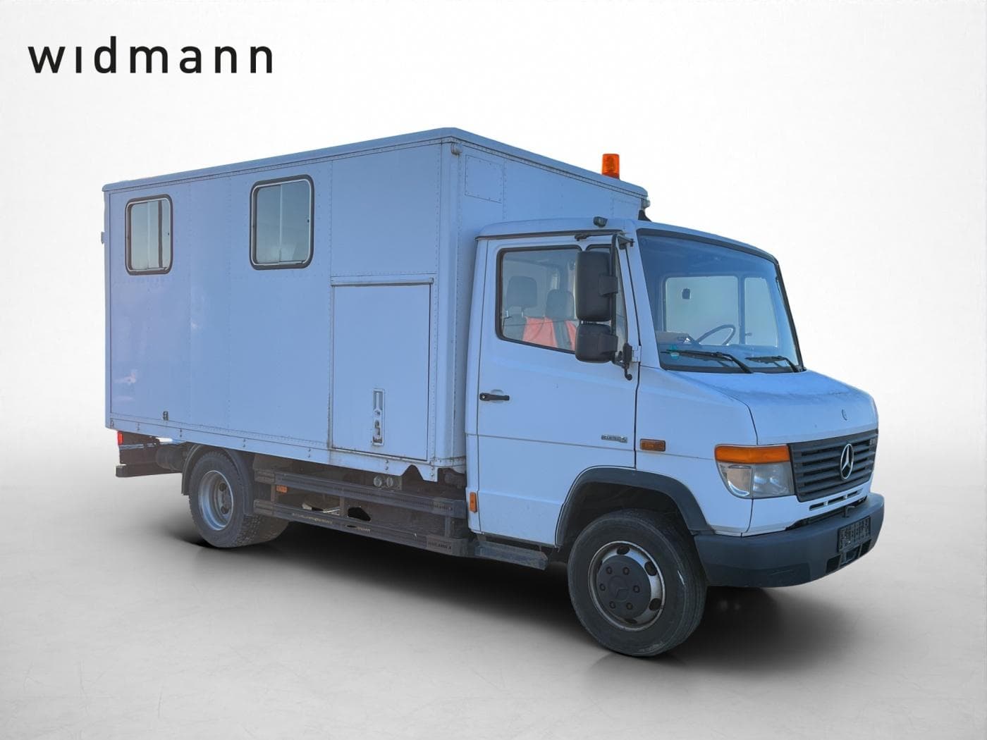 Mercedes-Benz Vario 616 D Koffer Werkstattkoffer Bild 5