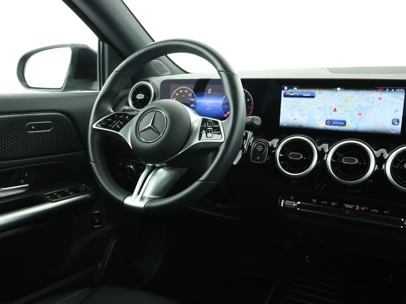 Mercedes-Benz GLA 180 Bild 10