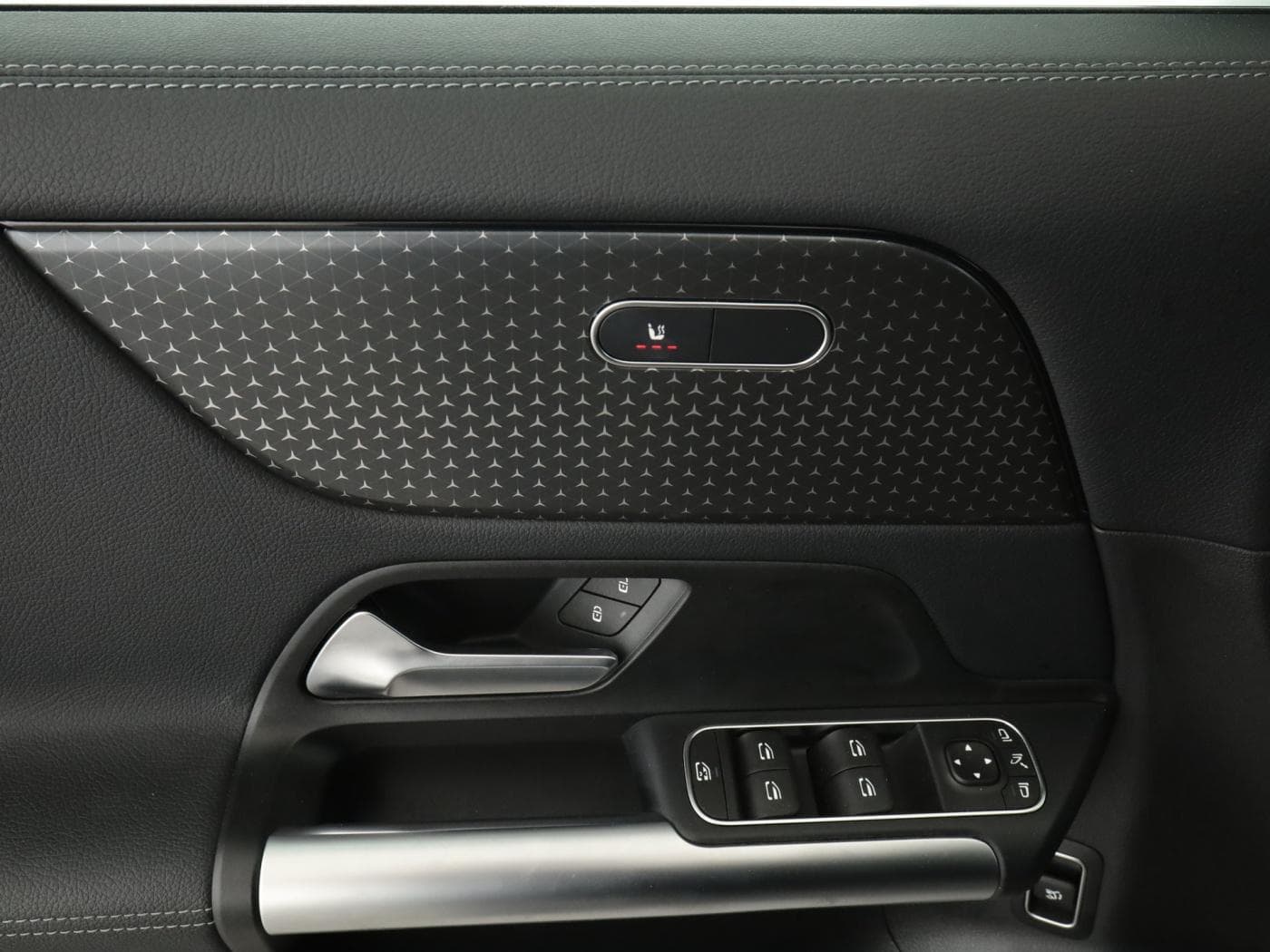 Mercedes-Benz GLA 180 Bild 20