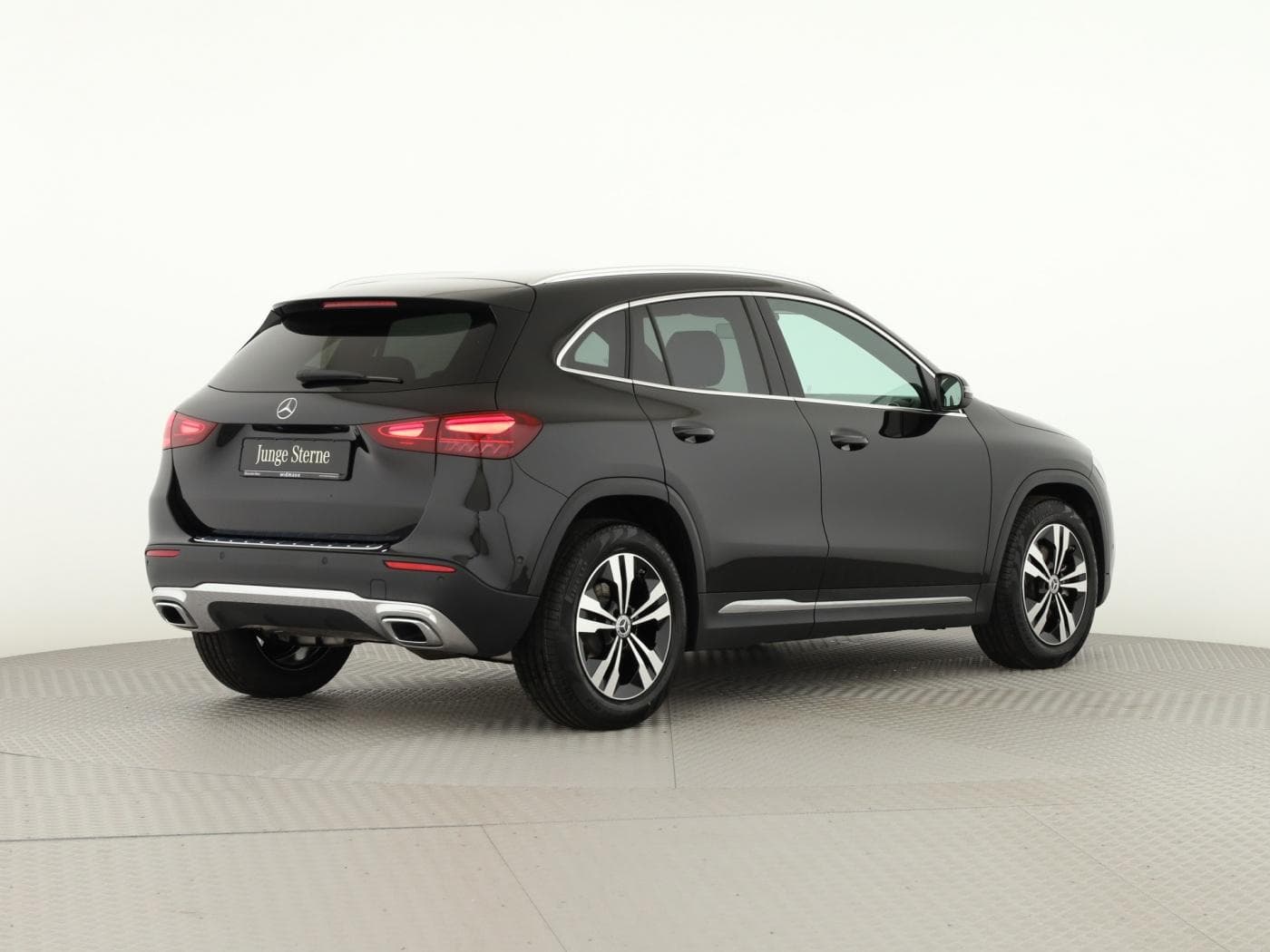 Mercedes-Benz GLA 180 Bild 6