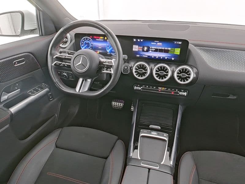 Mercedes-Benz EQA 350 4M Bild 6