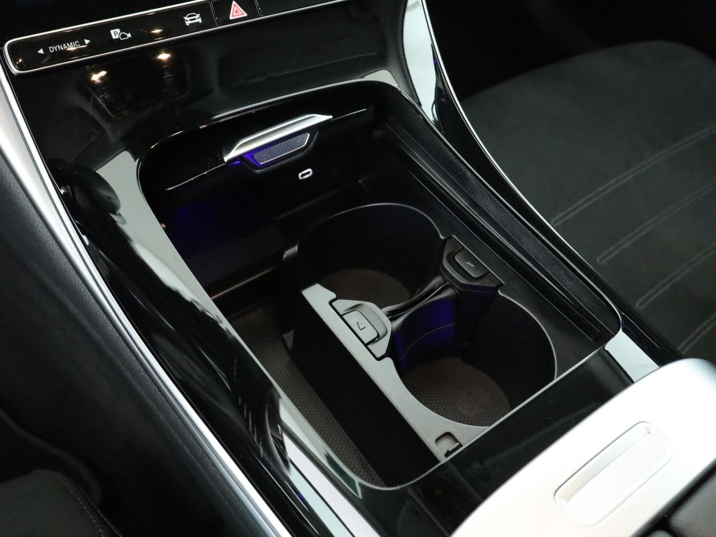 Mercedes-Benz C 300 d T Bild 15