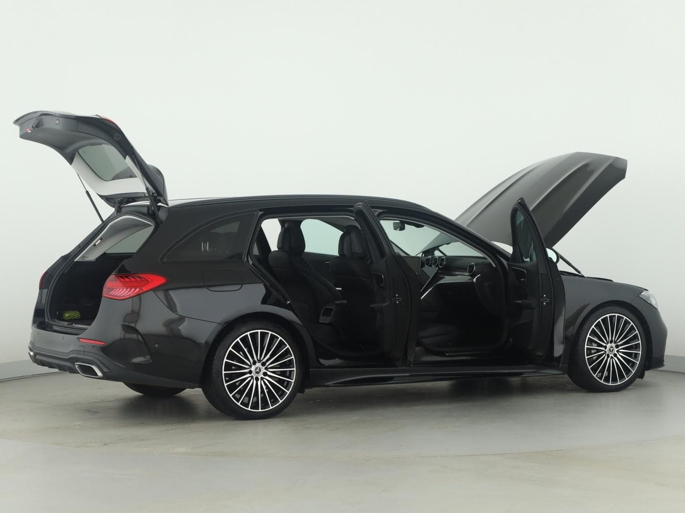 Mercedes-Benz C 300 d T Bild 8