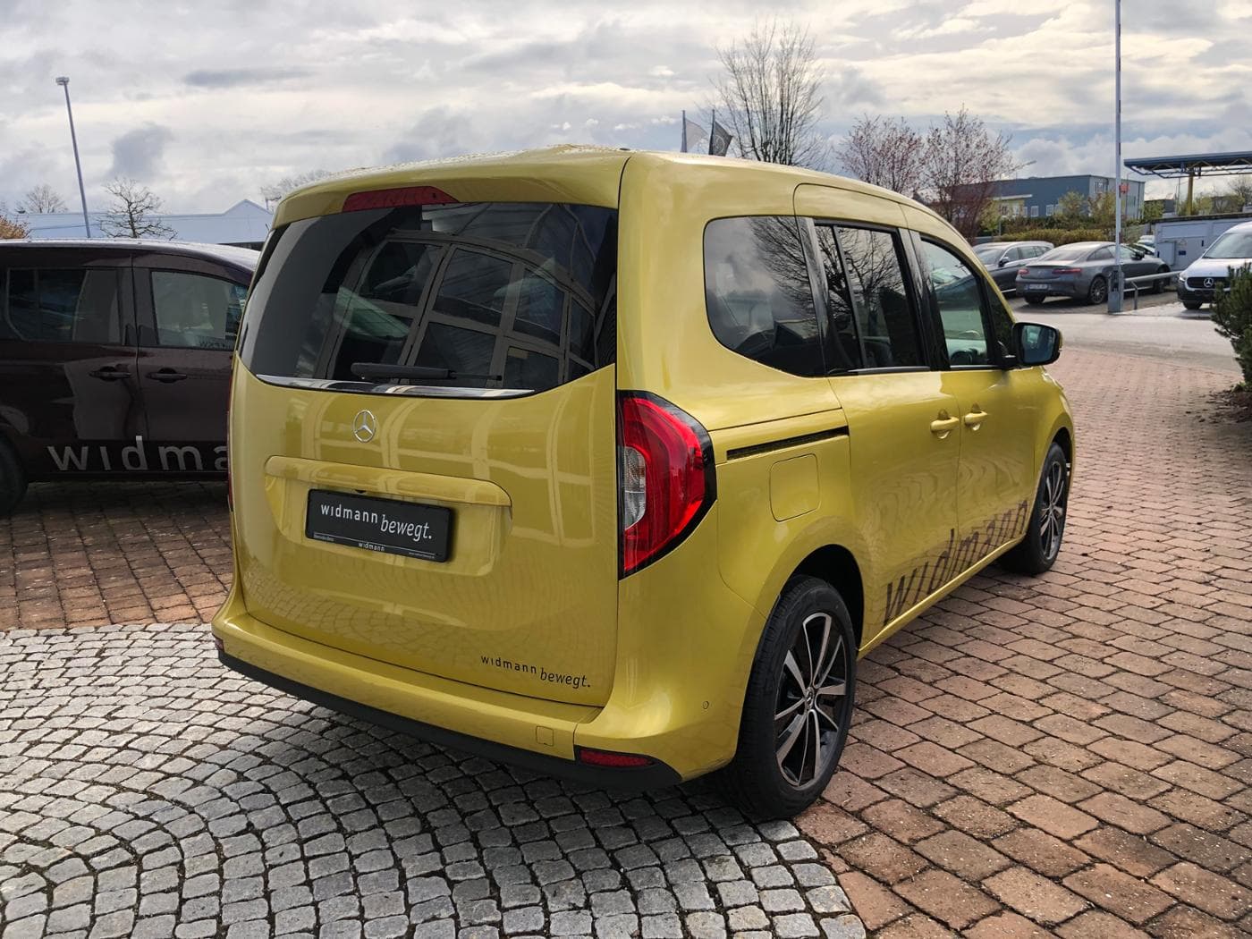 Mercedes-Benz T 180 d Bild 3