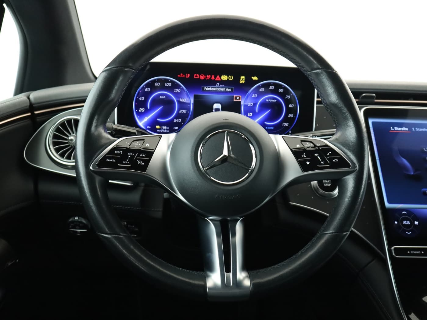 Mercedes-Benz EQE 350+ Bild 11