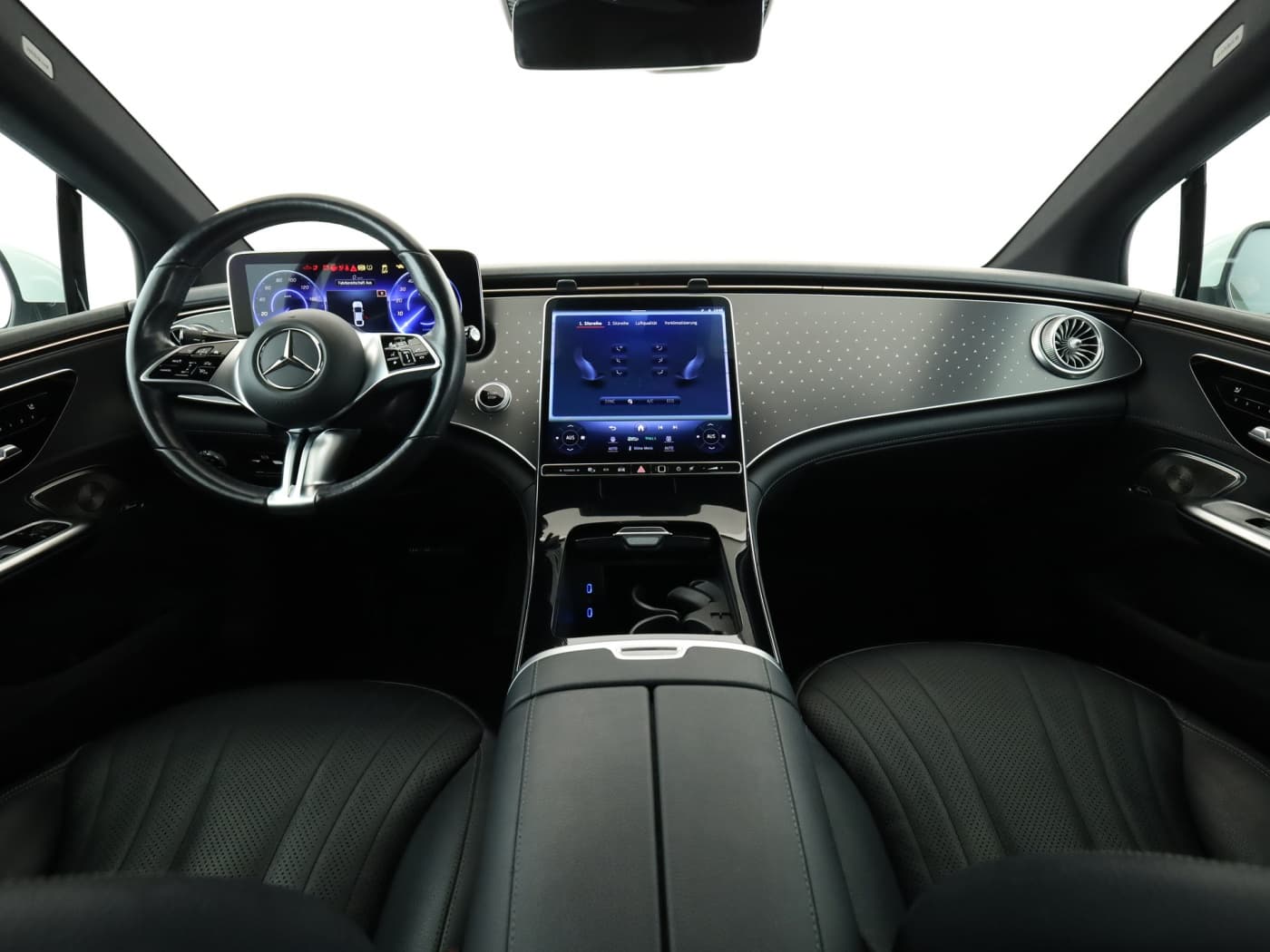 Mercedes-Benz EQE 350+ Bild 19