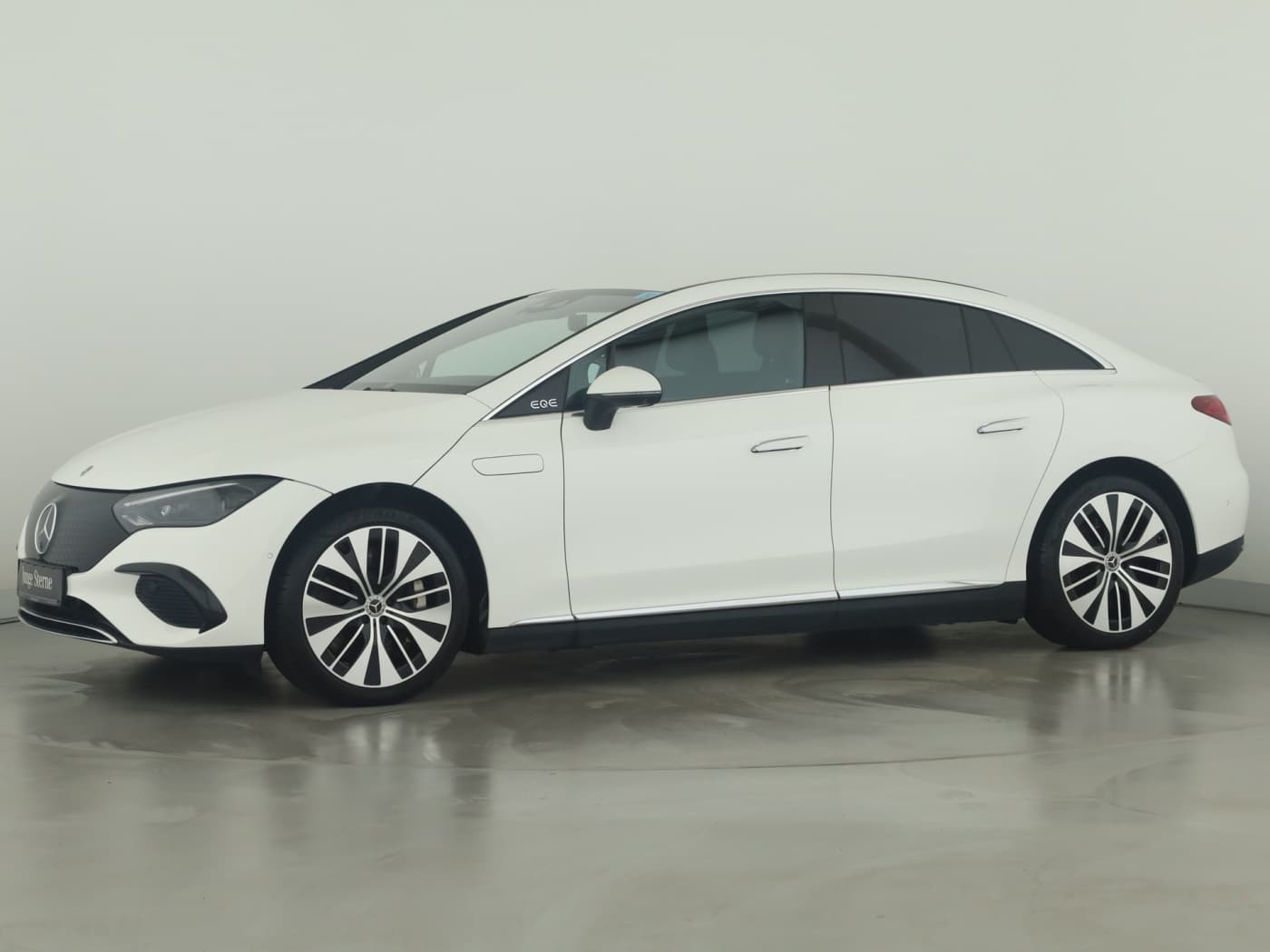 Mercedes-Benz EQE 350+ Bild 7