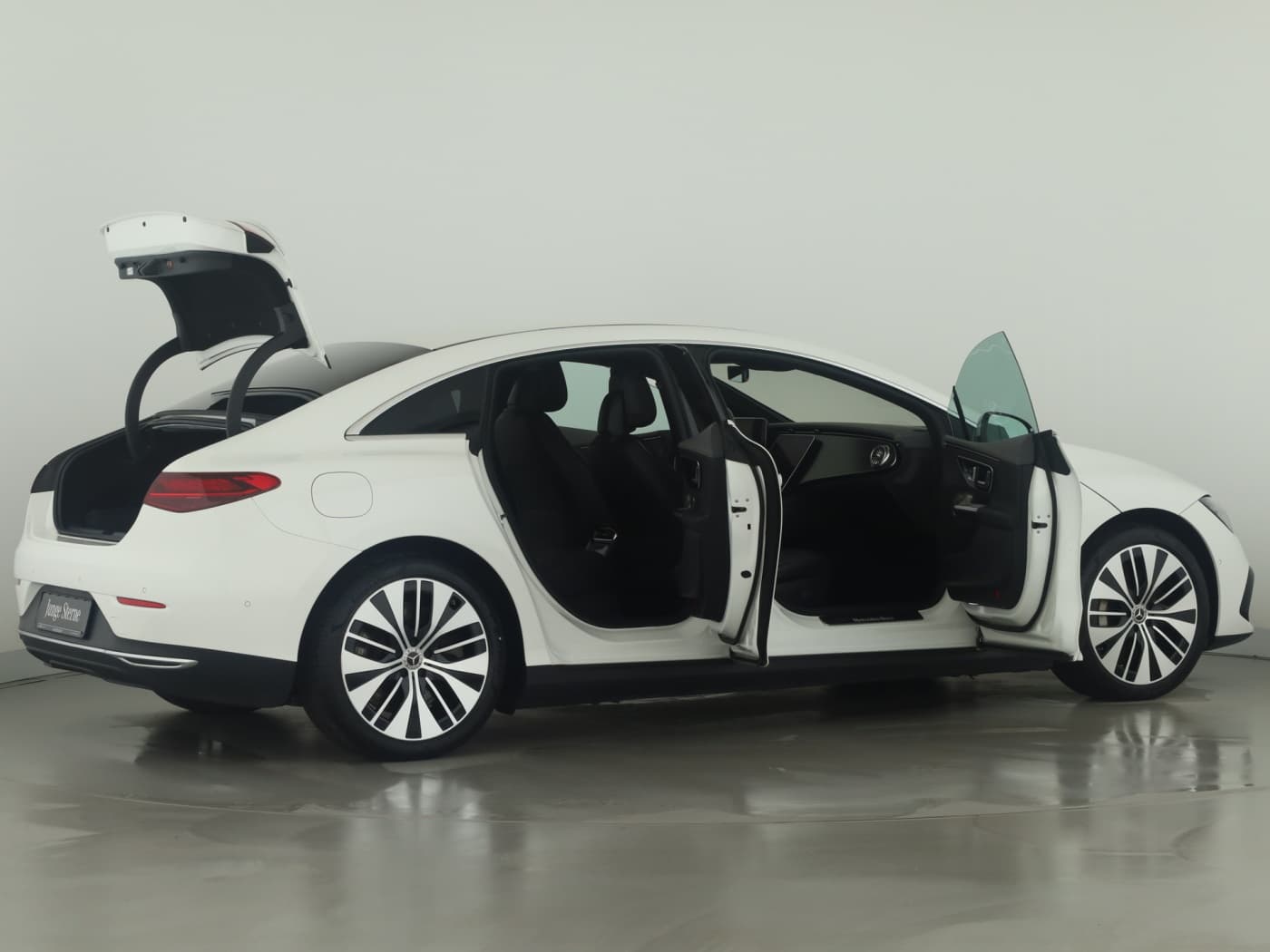 Mercedes-Benz EQE 350+ Bild 8