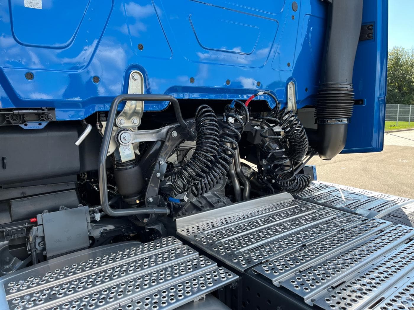 Mercedes-Benz Actros 1848 LS Bild 4