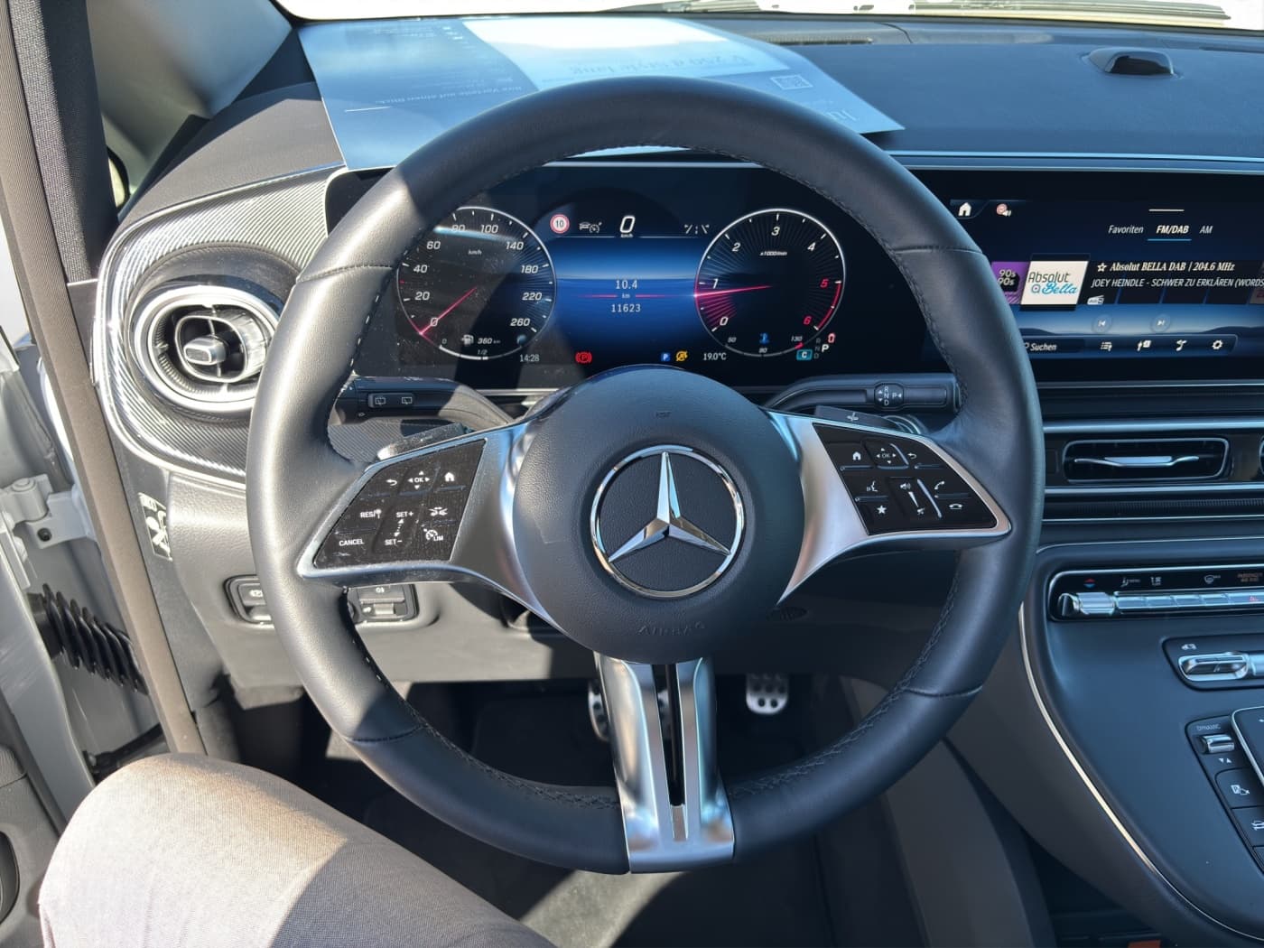 Mercedes-Benz V 250 d Style lang Bild 10