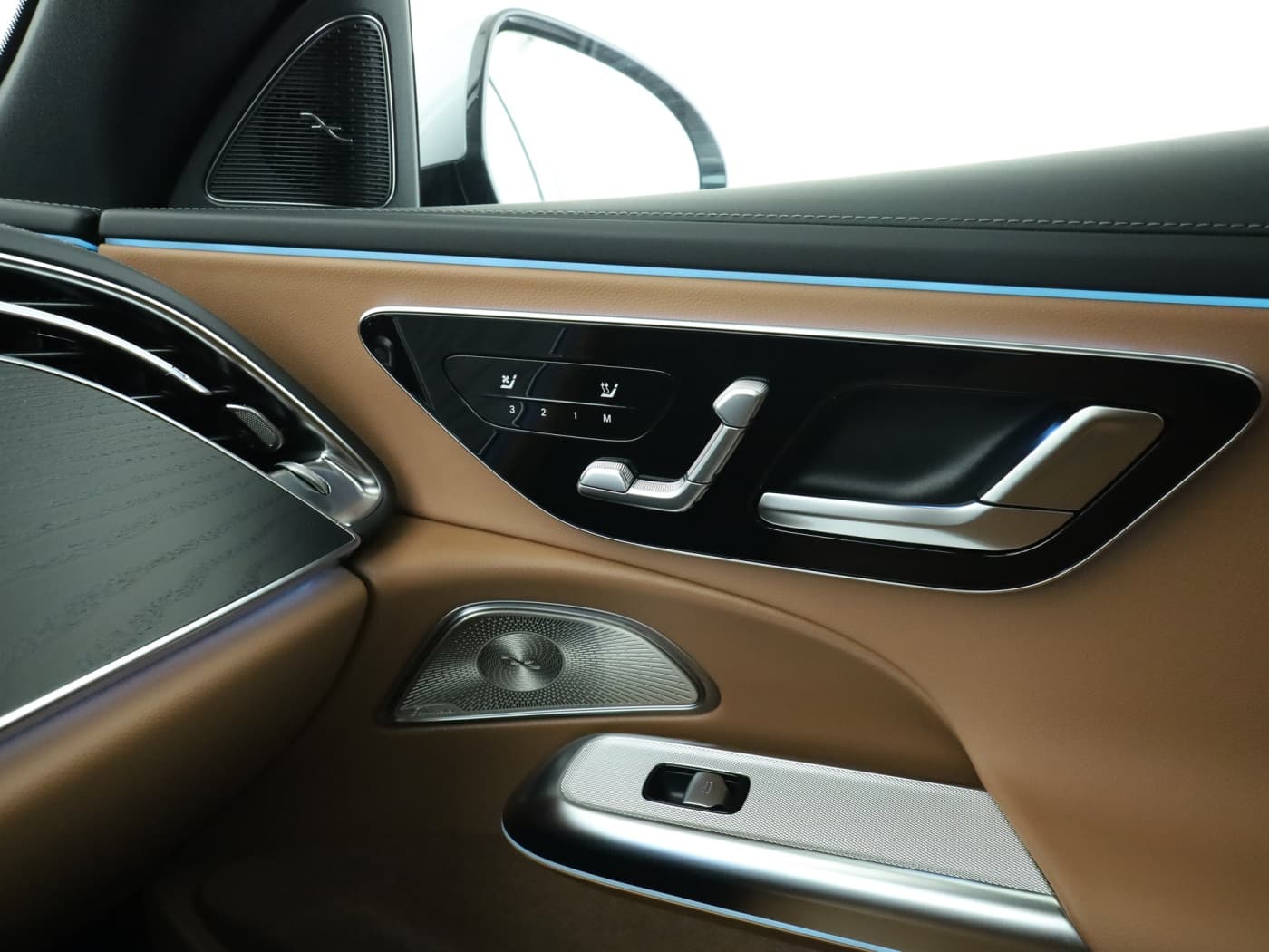 Mercedes-Benz E 220 d 4MATIC T-Modell Bild 16