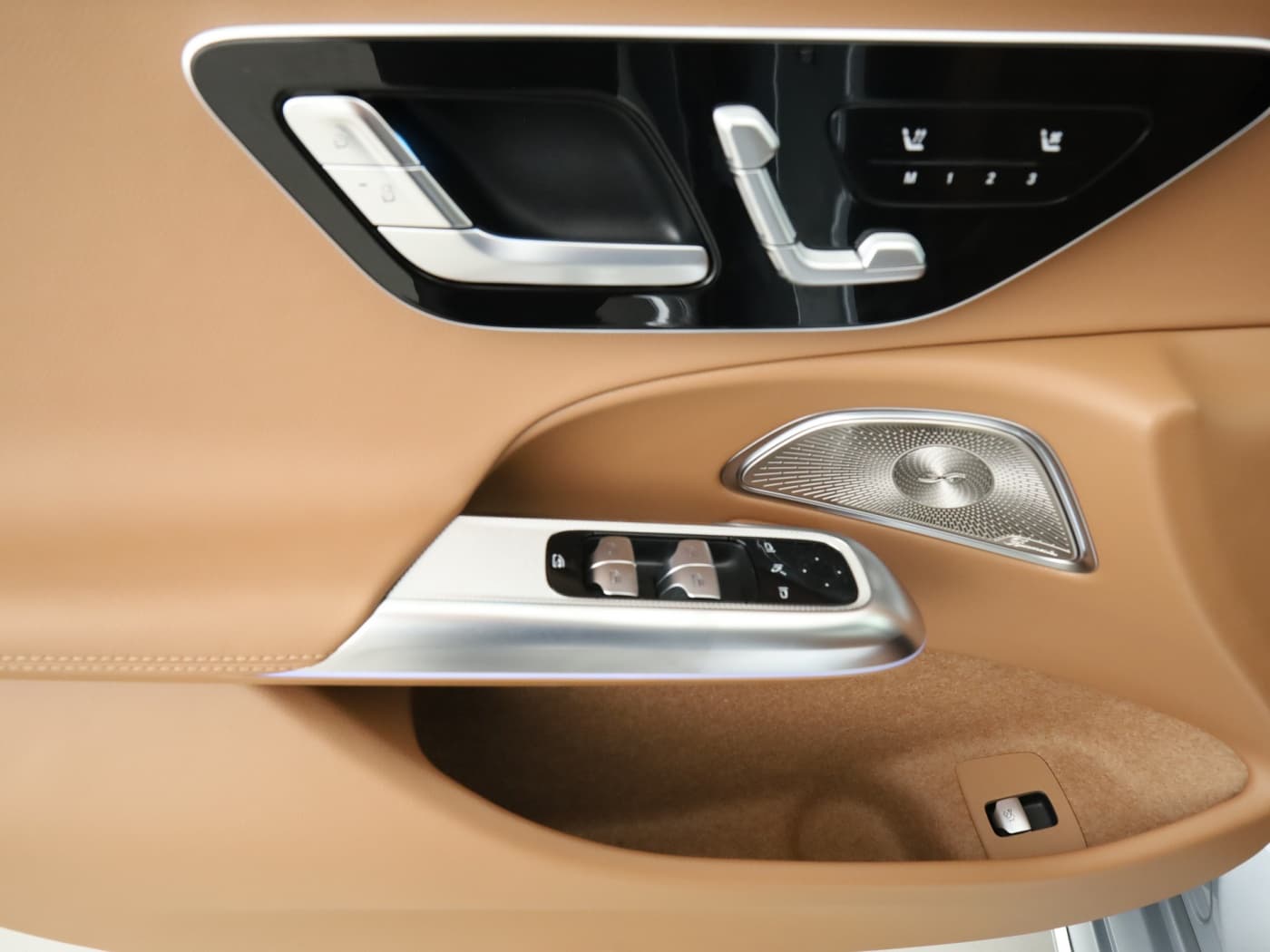 Mercedes-Benz E 220 d 4MATIC T-Modell Bild 20