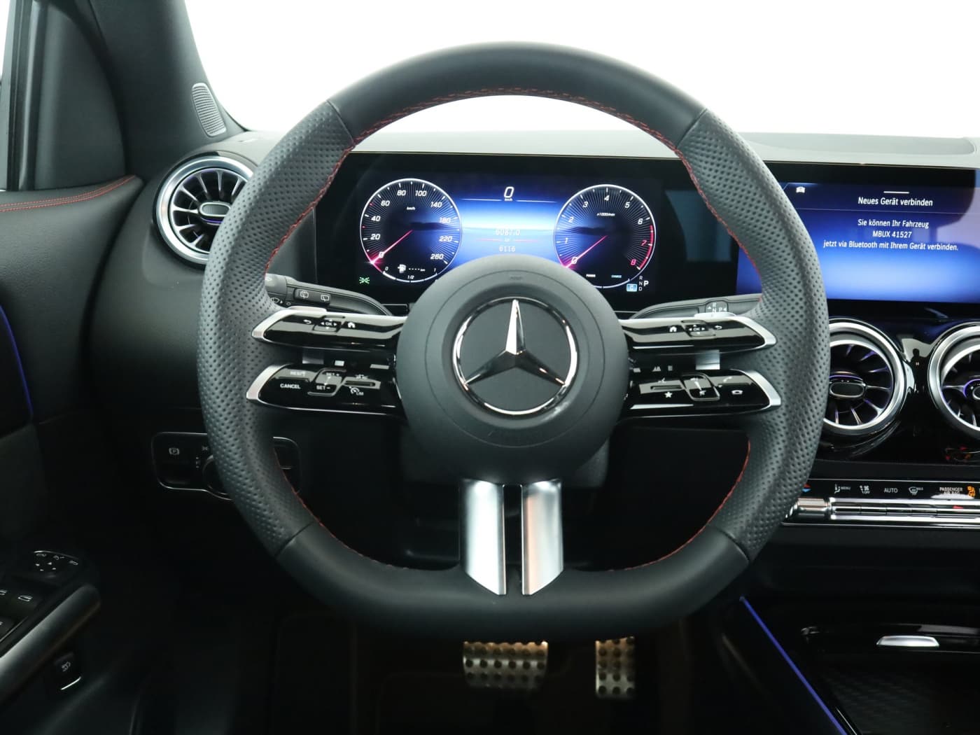 Mercedes-Benz GLA 200 Bild 11
