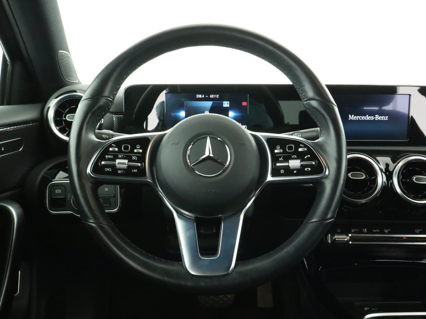 Mercedes-Benz A 250 e Bild 11