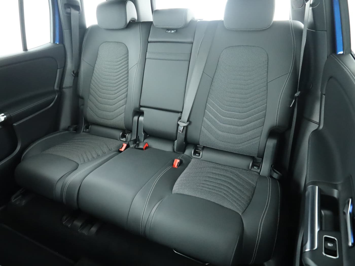 Mercedes-Benz EQB 300 4M Bild 18