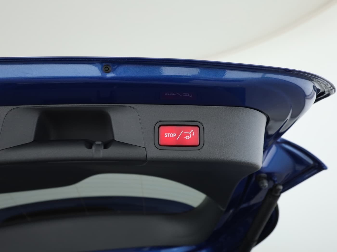 Mercedes-Benz EQB 300 4M Bild 24