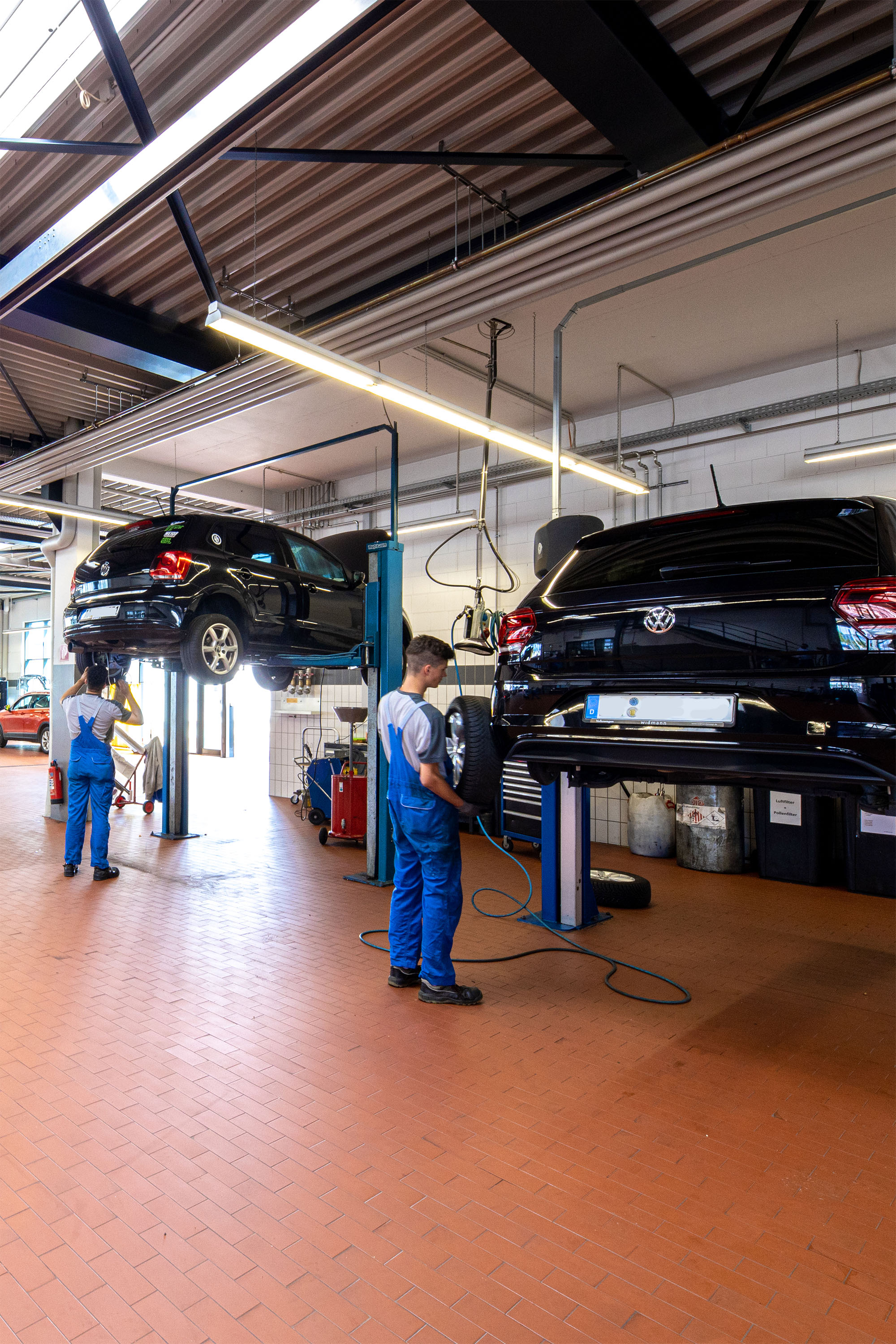 Volkswagen service training